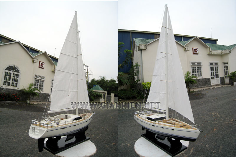 Oyster 72 Model Yacht ready for display