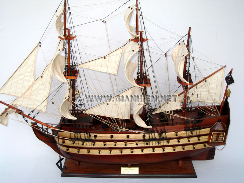 Model Ship Queen Anne's Revenge Deck View