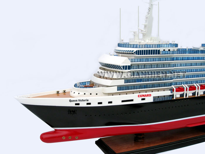Model Cruise Ship Queen Victoria Bow View