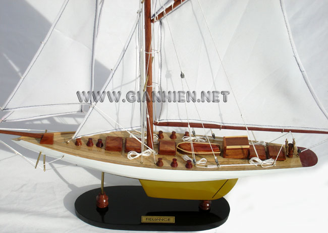 RELIANCE MODEL YACHT DECK - AMERICA CUP 1903