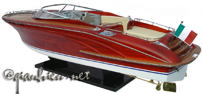 Stern Rivarama Wooden Model Boat 