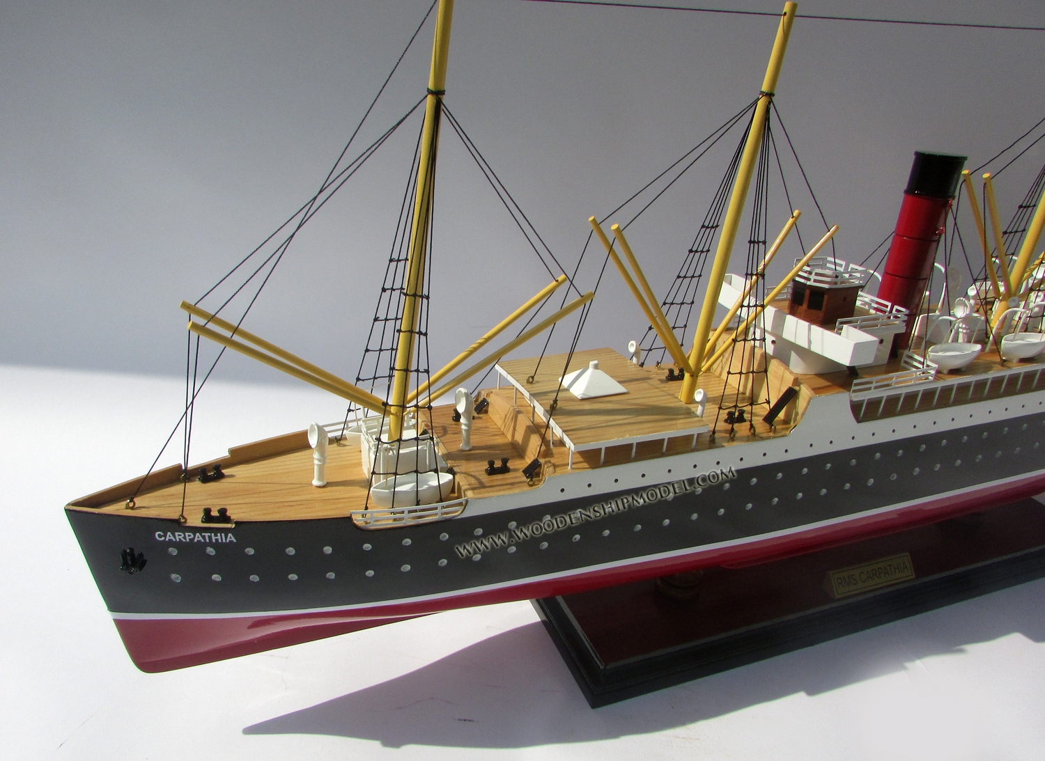 Model Ocean Liner RMS Carpathia Stern Deck