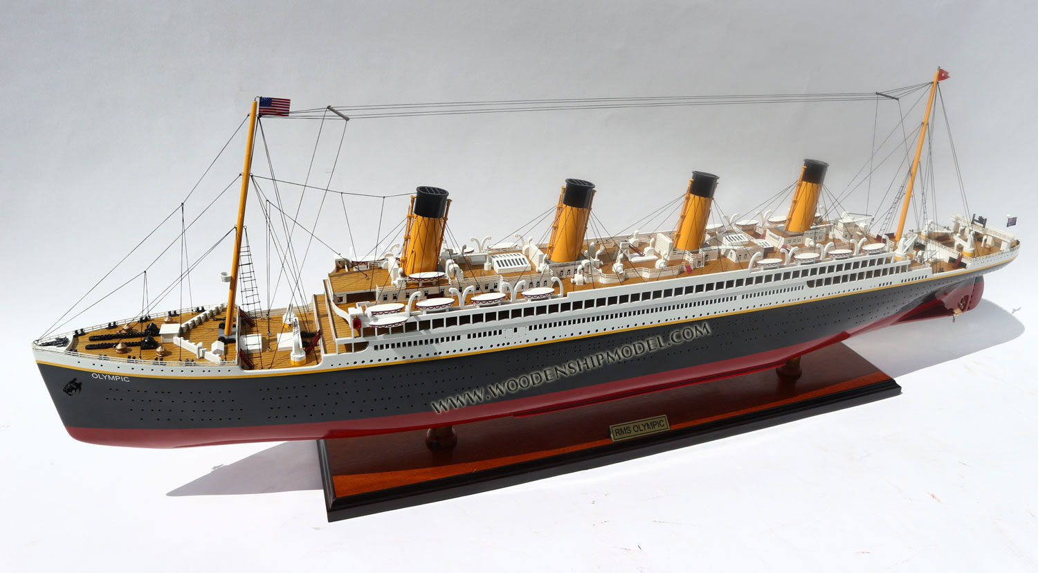Model Ship RMS Olympic Bow