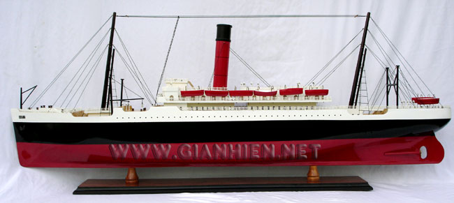 Model SS Roraima - ready for display