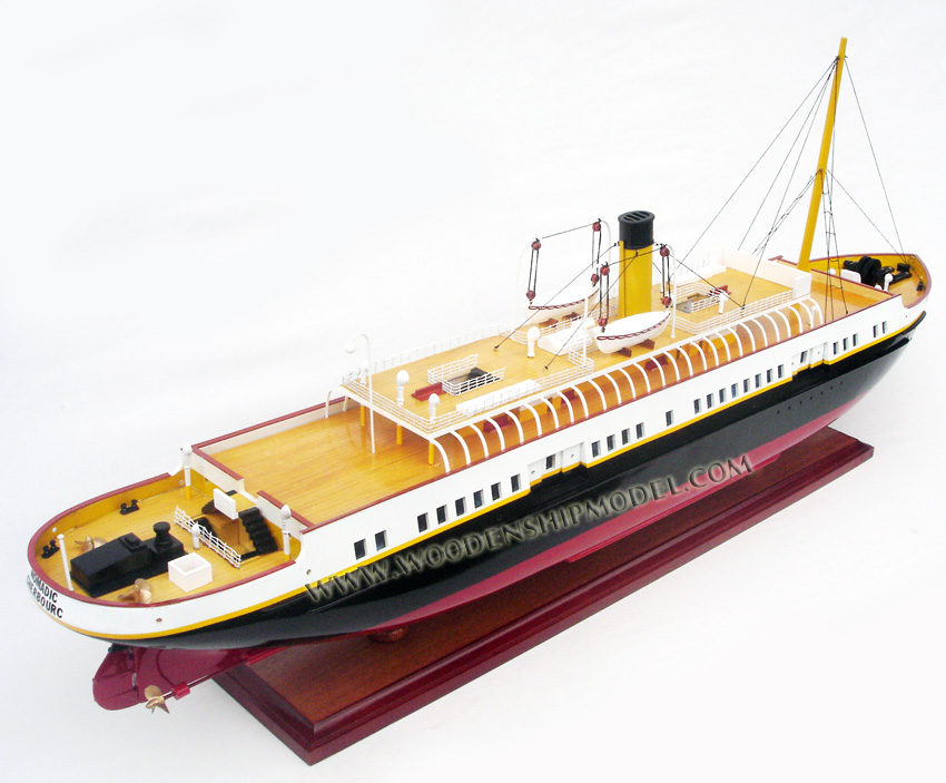 Woodenmodelboat SS Nomadic Ship Model
