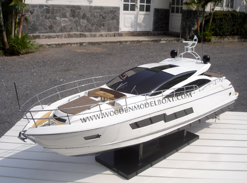 Hand-crafted Sunseeker Predator 80 model yacht
