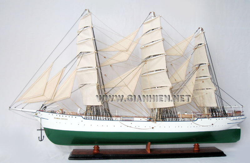 Suomen Joutsen Model Ship