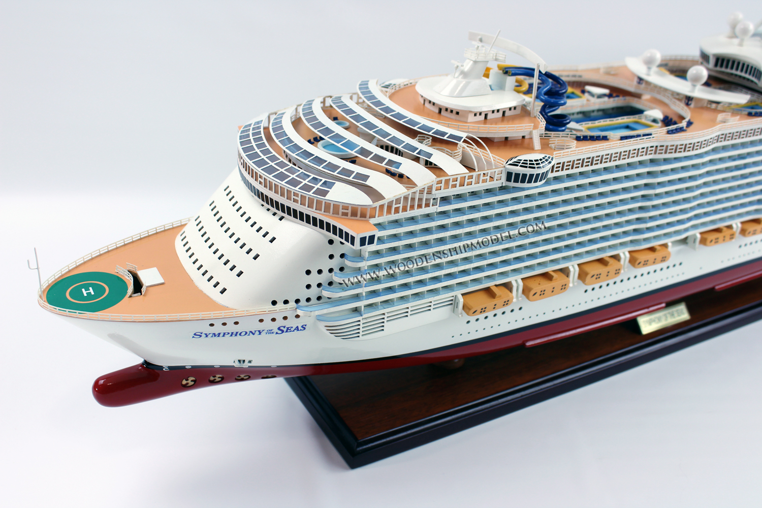 Hand-crafted Symphony of the Seas Model Ship, scale Symphony of the Seas model ship, ship model Symphony of the Seas, wooden ship model Symphony of the Seas, hand-made ship model Symphony of the Seas with lights, display ship model Symphony of the Seas, Symphony of the Seas model, woodenshipmodel, woodenmodelboat, gianhien, gia nhien co., ltd, gia nhien co model boat and ship builder