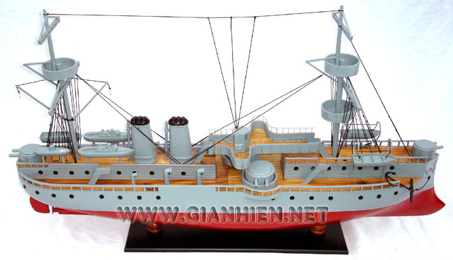 JAPANESE BATLLE SHIP MODEL WW1 THINEN DECK VIEW