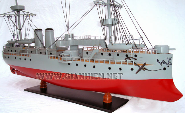 JAPANESE BATLLE SHIP MODEL WW1 THINEN BOW VIEW
