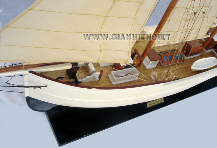 Model Ship Wanderbird - Elbe 5 Close Front Deck View