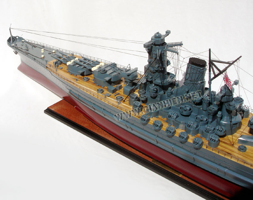 Model Battle Ship Yamato Stern