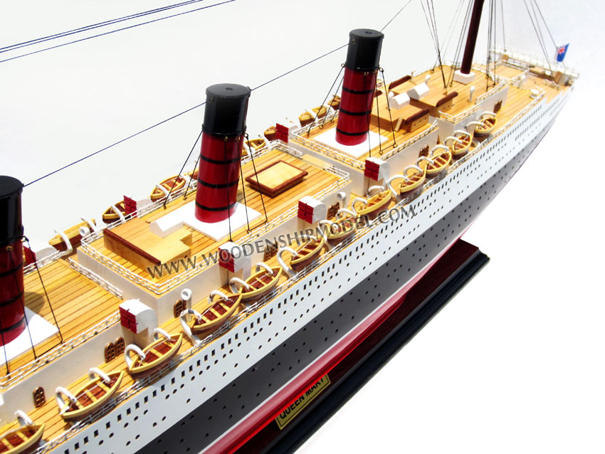  MODEL QUEEN MARY HULL, RMS Queen Mary scale model ship, wooden ship model RMS Queen Mary, quality model ship RMS Queen Mary, RMS Queen Mary model ready for display, display model ship RMS Queen Mary, scale model ship RMS Queen Mary, high quality ship model RMS Queen Mary, cunard ship models
